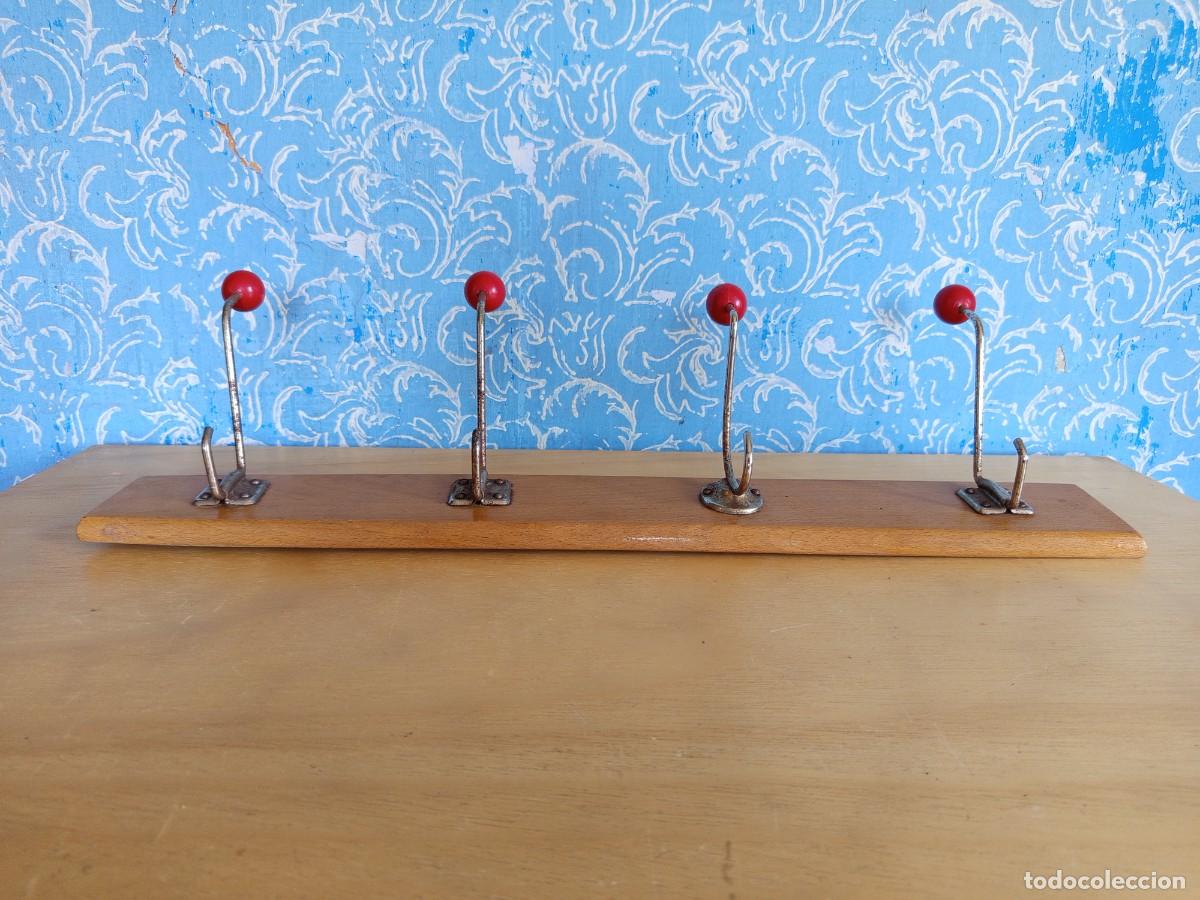 Vintage: Perchero de pared con base de madera y 4 ganchos.Vintage - Foto 2