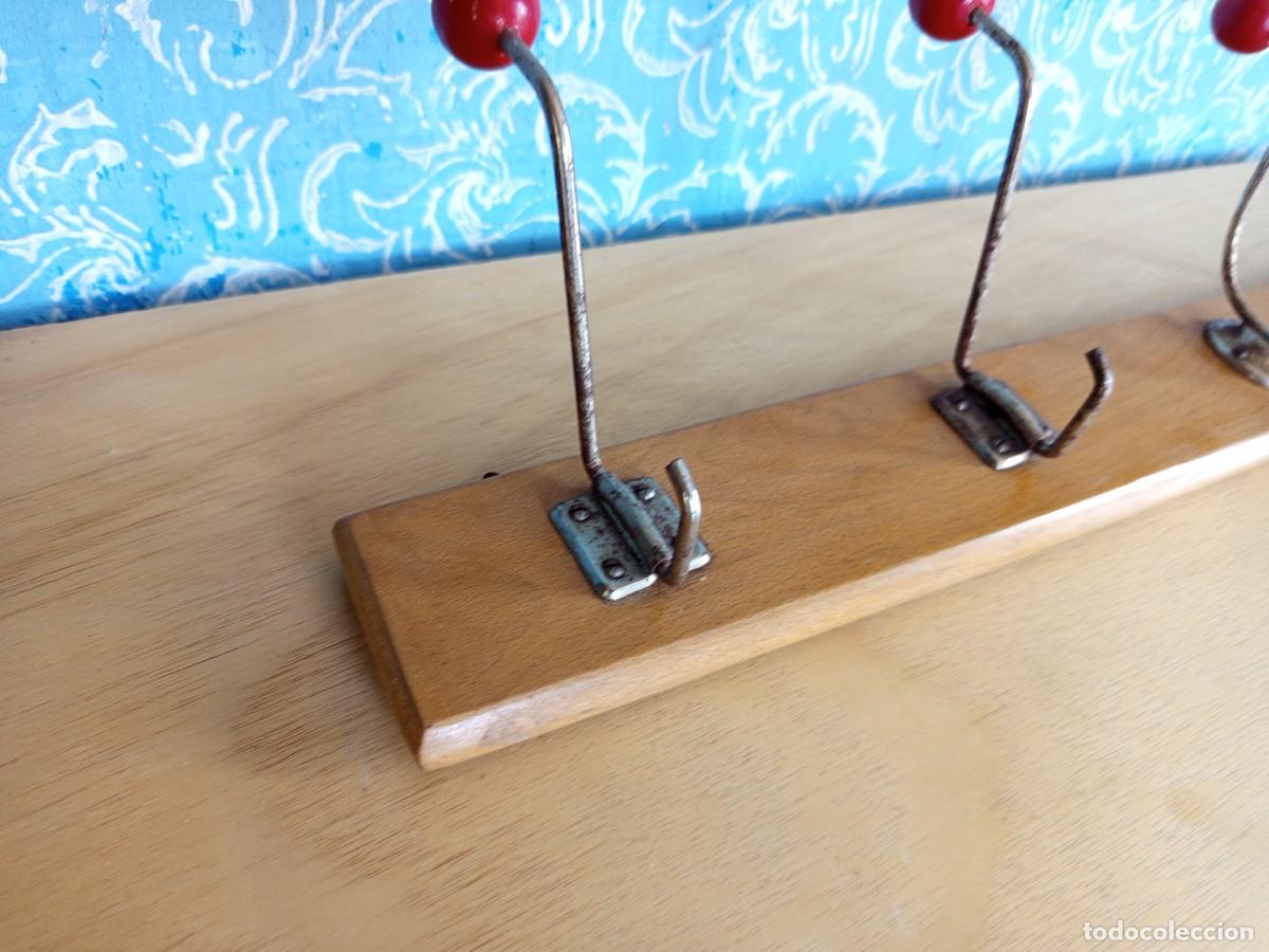 Vintage: Perchero de pared con base de madera y 4 ganchos.Vintage - Foto 3