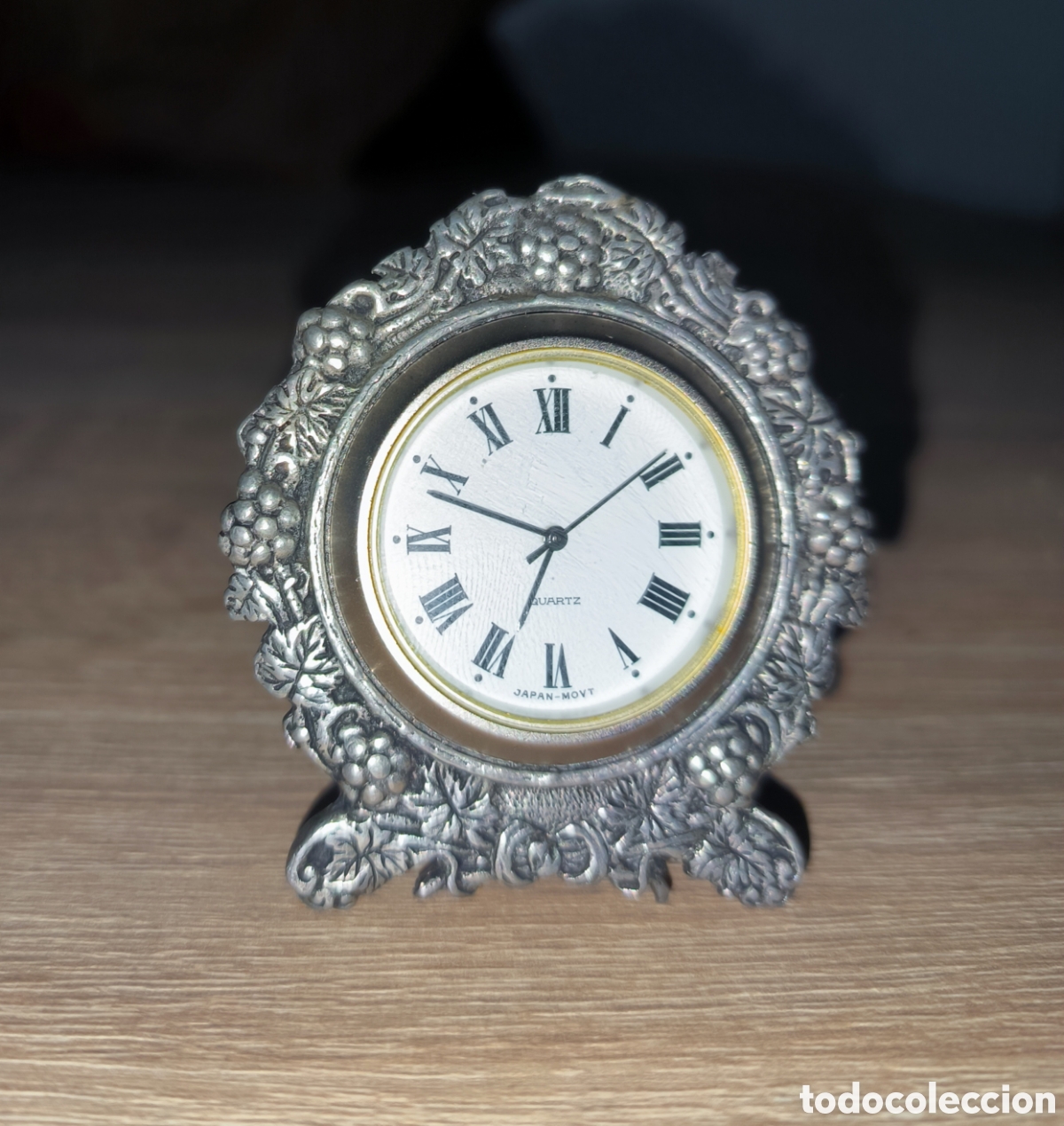 Vintage: Reloj de Sobremesa en Plata de Ley (925) - Dise&ntilde;o Repujado - Maquinaria Miyota