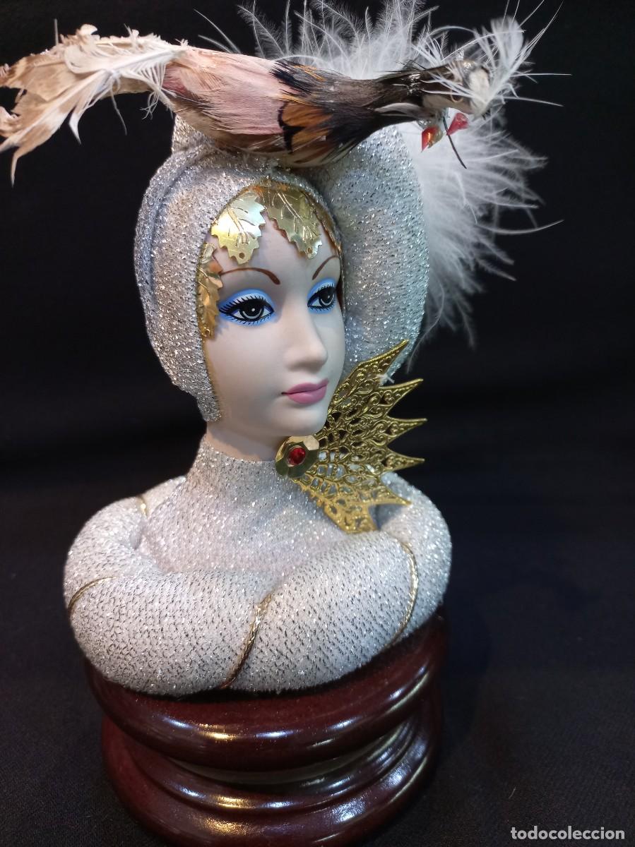 Vintage: BUSTO &uml;MAR&Iacute;N&uml; BELDAD PLATEADO peana madera - Foto 2