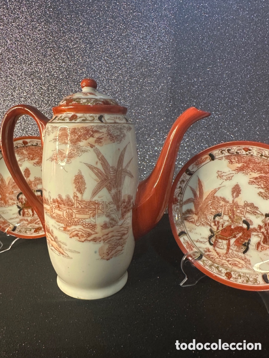 Vintage: Tetera vintage y platos