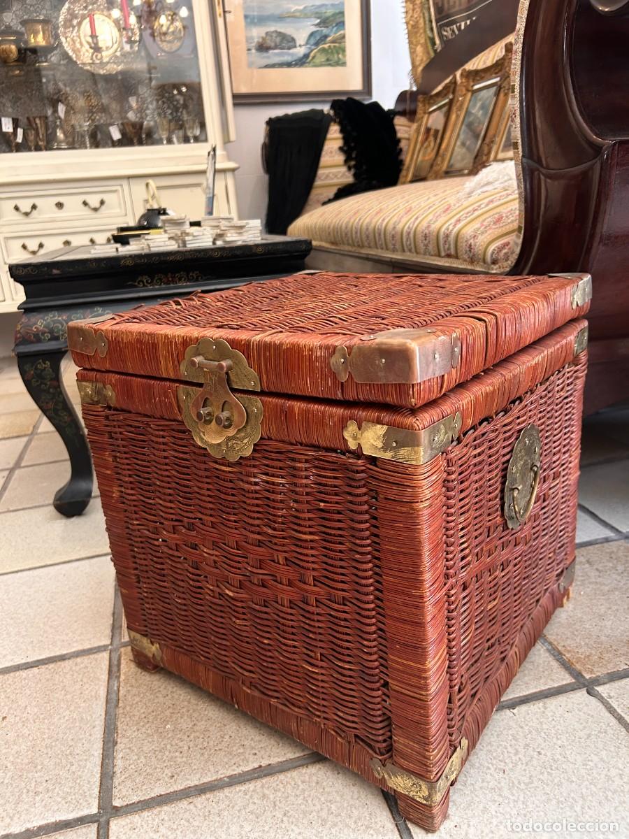 Vintage: Cofre ba&uacute;l de rat&aacute;n. - Foto 2