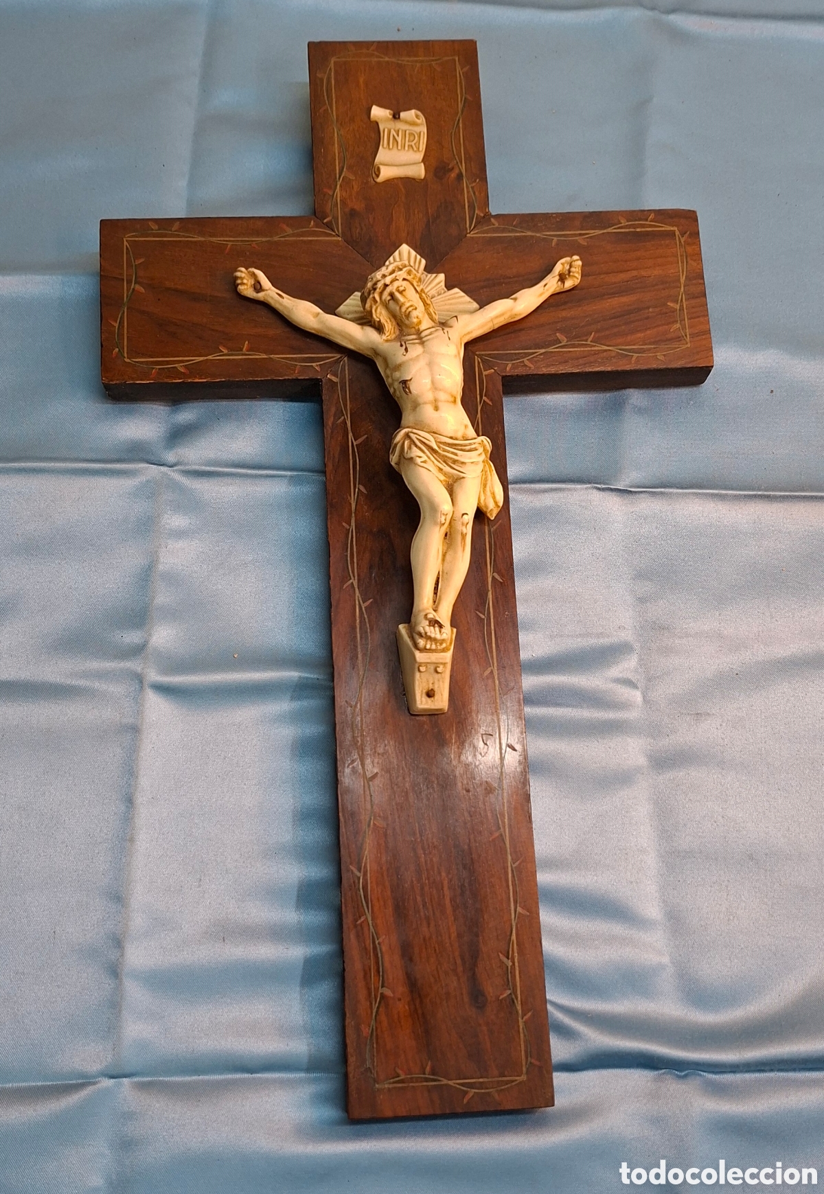 Vintage: Cruz de madera con Cristo vintage - Foto 2