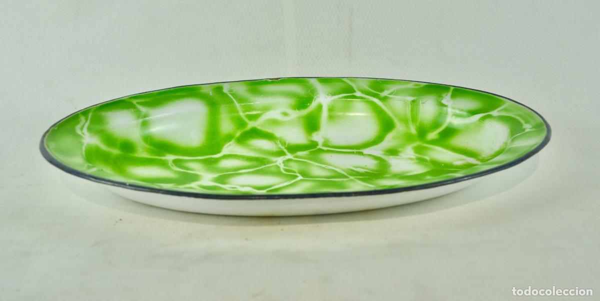 Vintage: Fuente dibujos aguas verdes