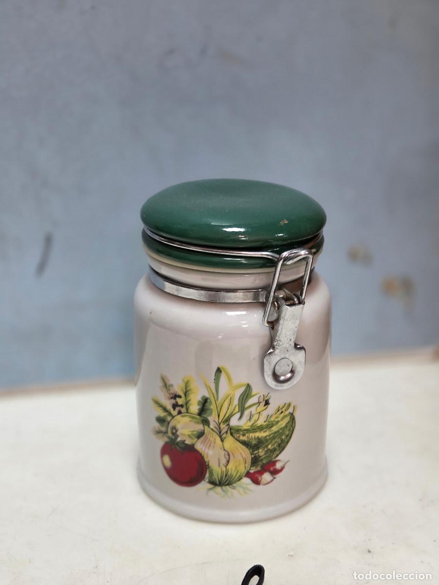 Vintage: tarro de porcelana vintage