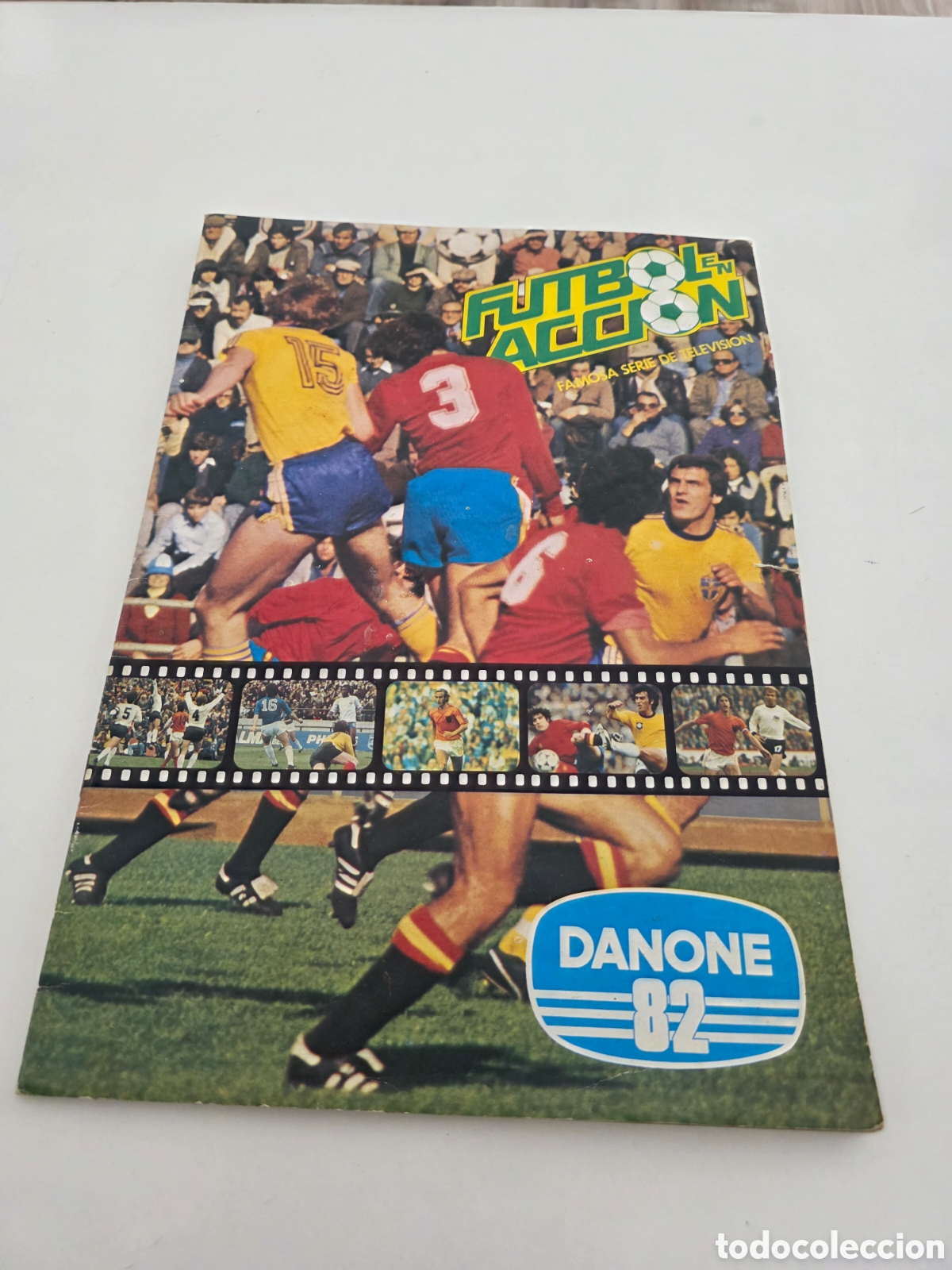 Vintage: &Aacute;lbum F&uacute;tbol en Acci&oacute;n Danone 82 casi completo Mundial 82