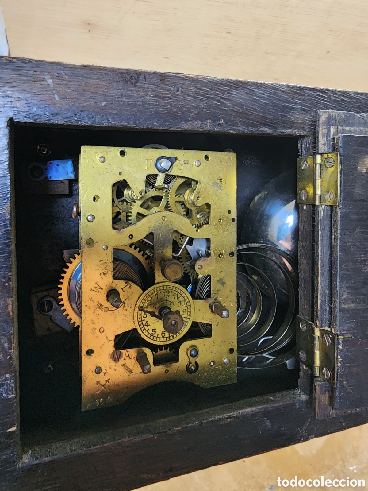 Vintage: Reloj de madera antiguo - Foto 3