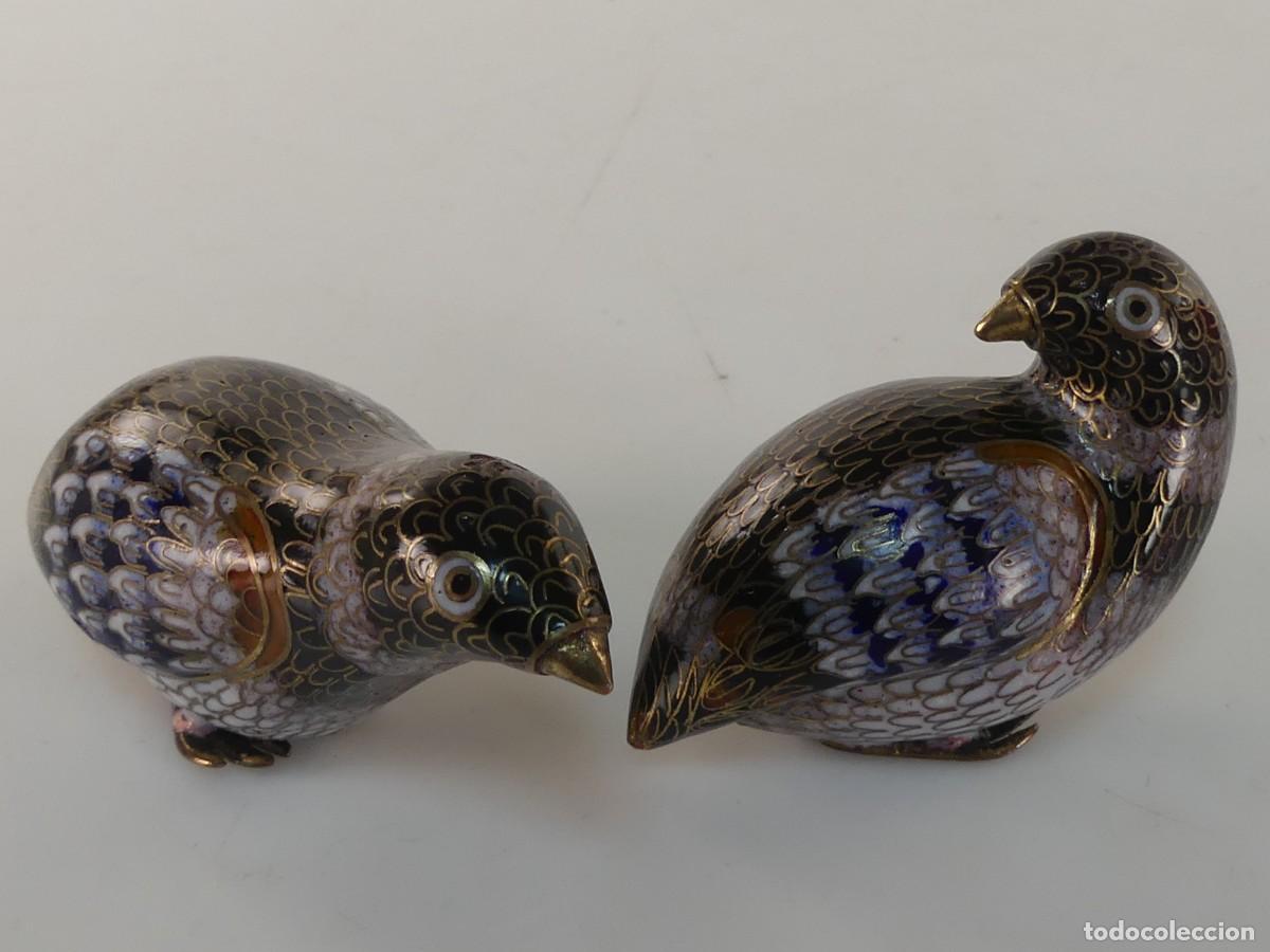 Vintage: PAREJA DE PAJAROS DE METAL Y CLOISONNE