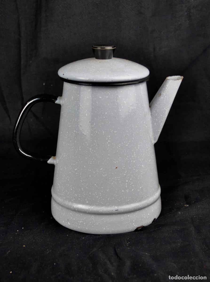 Vintage: Cafetera metal esmaltado blanco/gris gran tama&ntilde;o