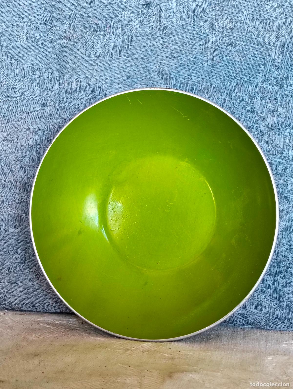Vintage: Cuenco, bol de metal o aluminio color verde vintage 14cm