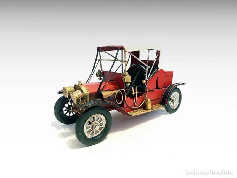 Vintage: Maqueta met&aacute;lica - Coche antiguo (juguete) (1370)