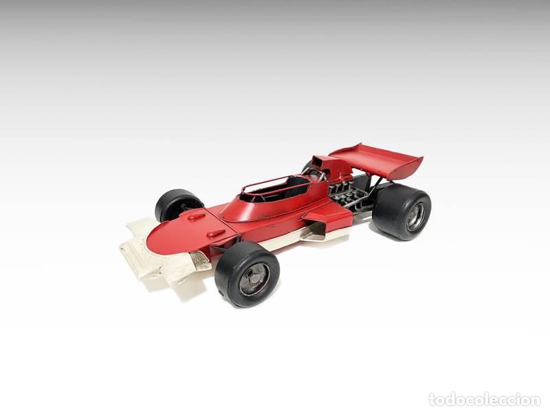 Vintage: Maqueta met&aacute;lica - Coche de carreras de F&oacute;rmula 1 cl&aacute;sico (1365)
