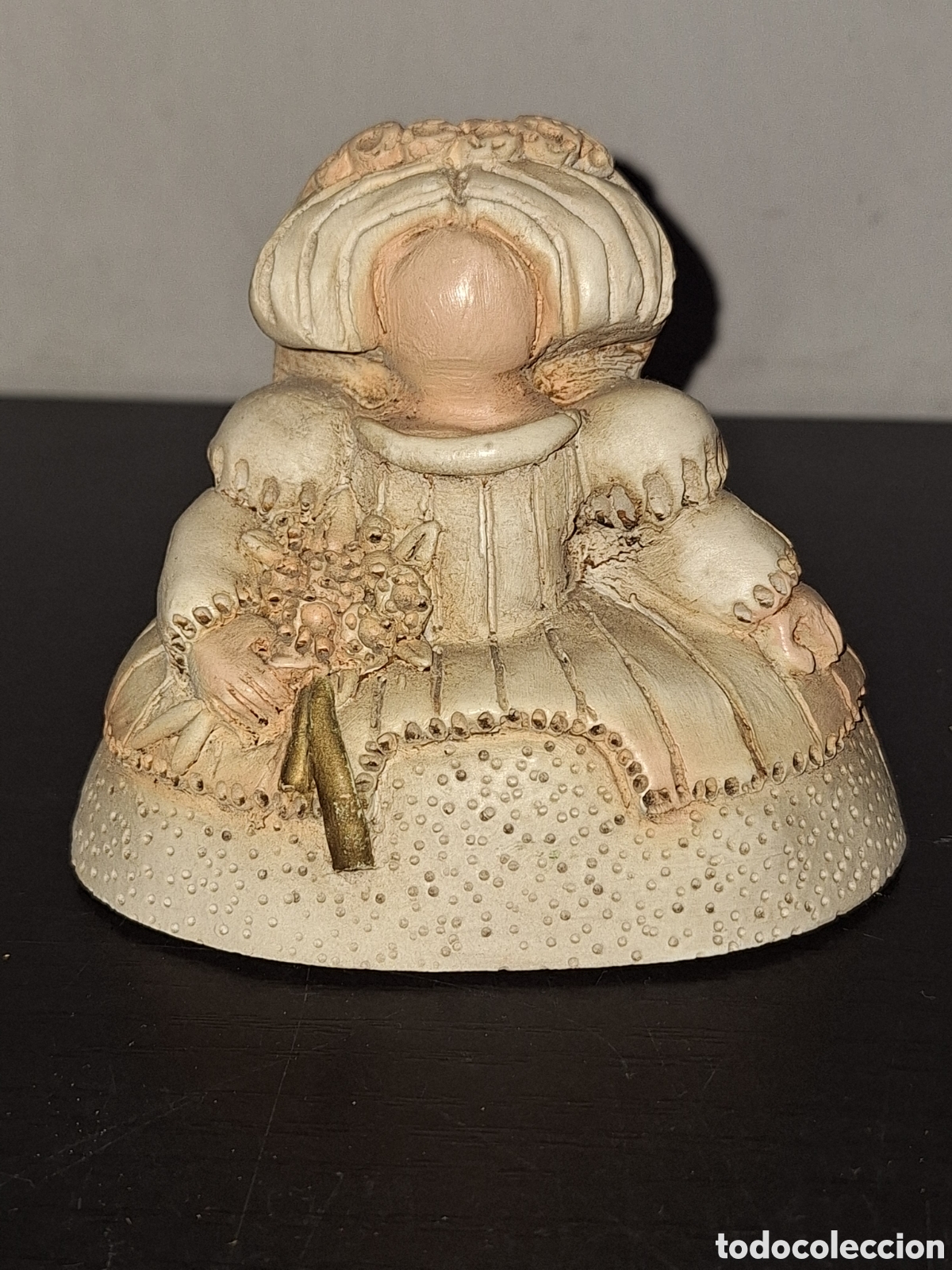 Vintage: figura decorativa artesanal de una menina