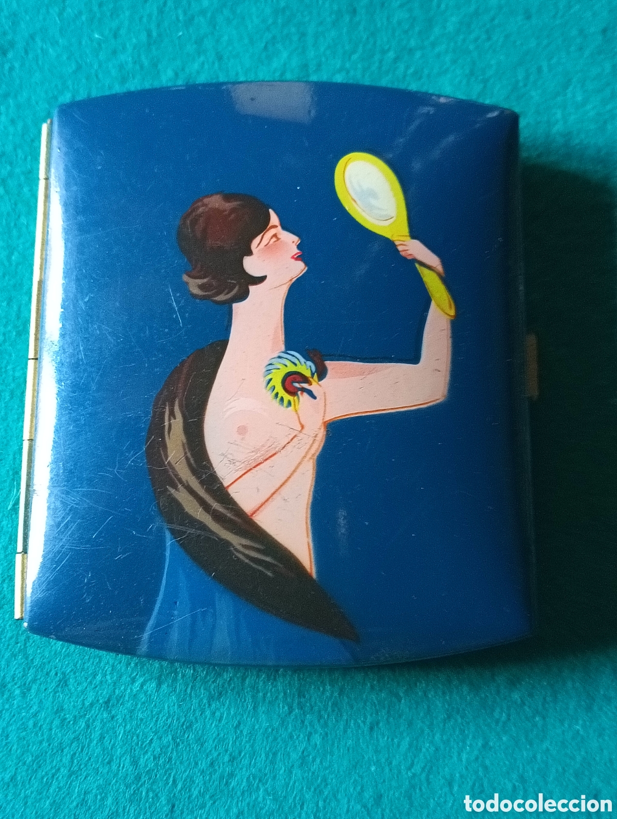 Vintage: Antigua pitillera con una escena art deco erotica