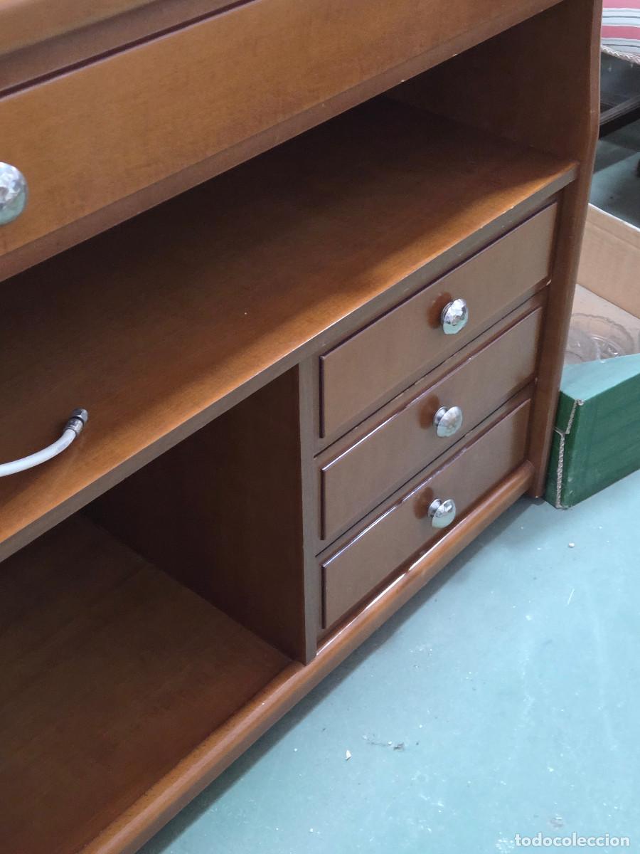 Vintage: mesa de TV con sus cables gastos de envio 45&euro; - Foto 3