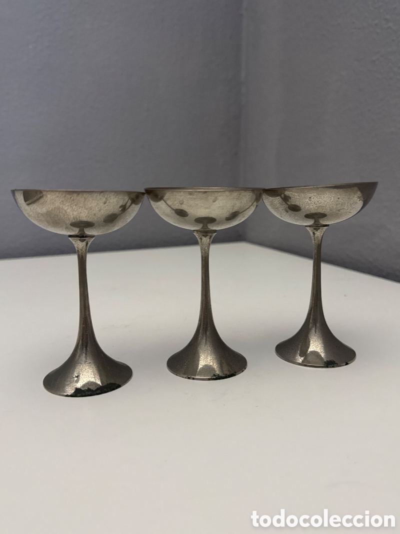 Vintage: Copas de Metal Vintage Estilo Art Dec&oacute;