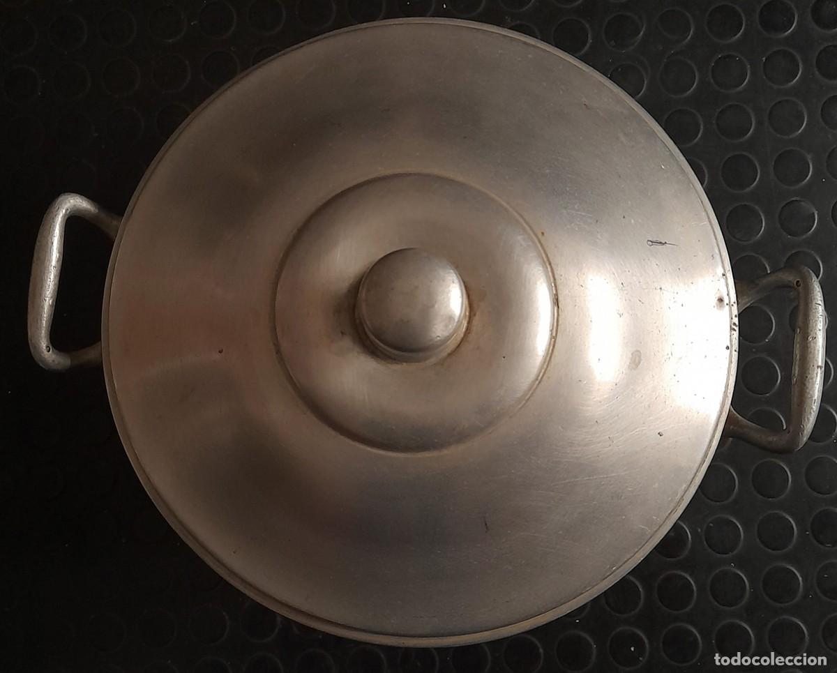 Vintage: Antigua sopera de aluminio. - Foto 3