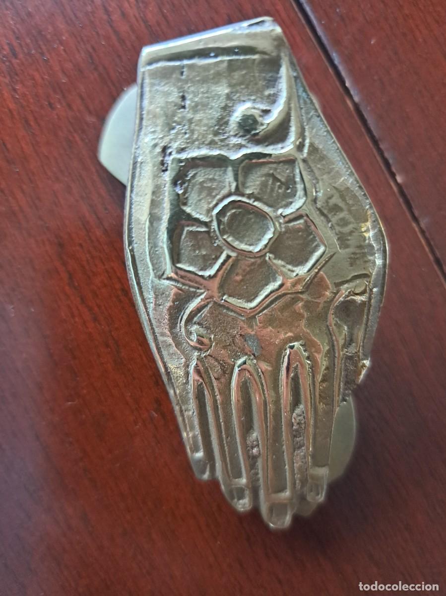 PINZA VINTAGE MANO DE F&Aacute;TIMA