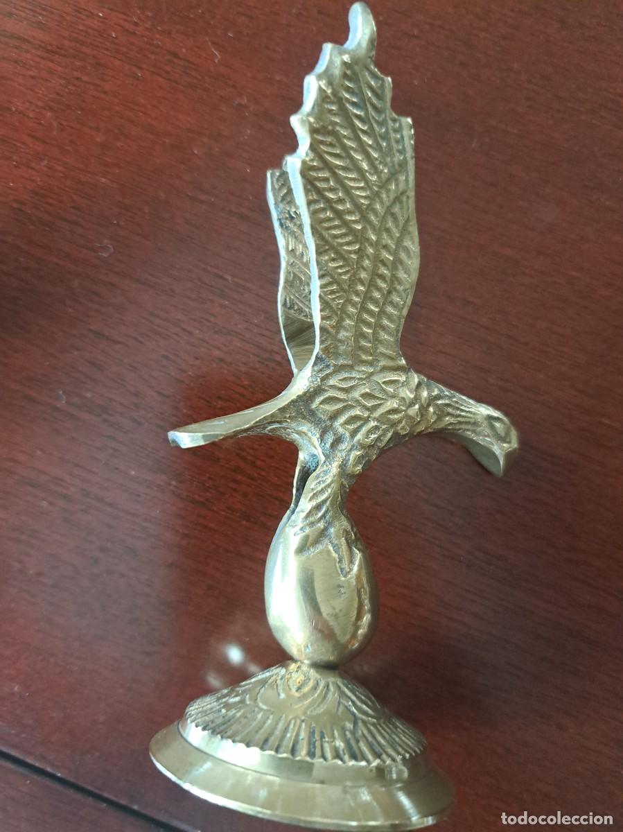 Vintage: FIGURA AGUILA LATON MACIZO