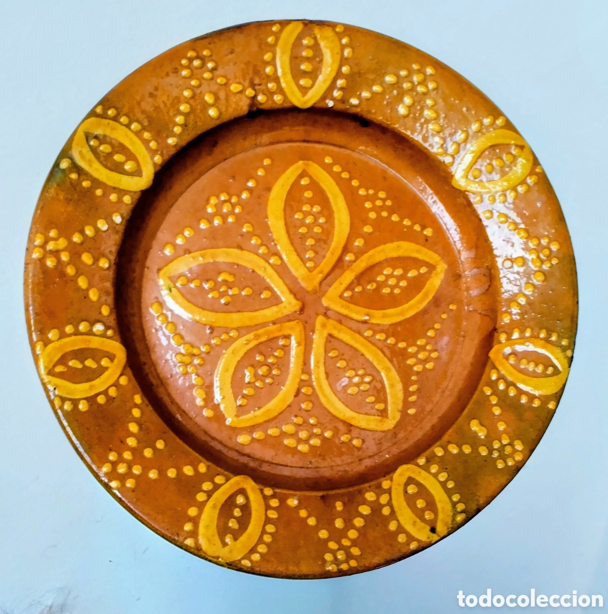Vintage: PLATO de BARRO vintage HECHO A MANO de 20 cms de di&aacute;metro NUEVO SIN ESTRENAR ver fotos.