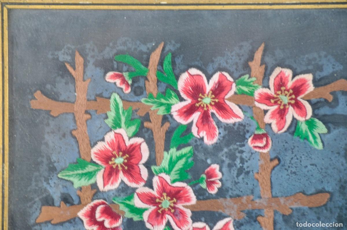 Vintage: Cuadro flores bordadas - Foto 3