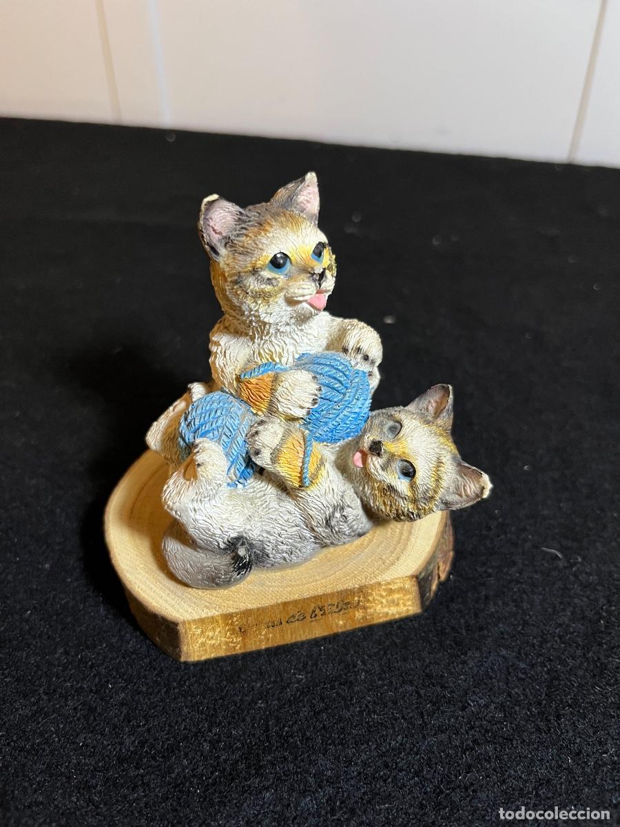 Vintage: Figura vintage gatos jugando ovillos lana resina policromada a&ntilde;os 90 decoraci&oacute;n