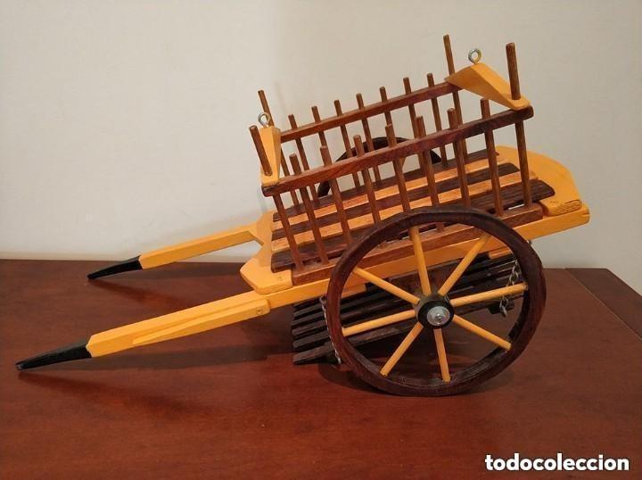 Vintage: Bonito carro de madera artesanal, mide 53 cm