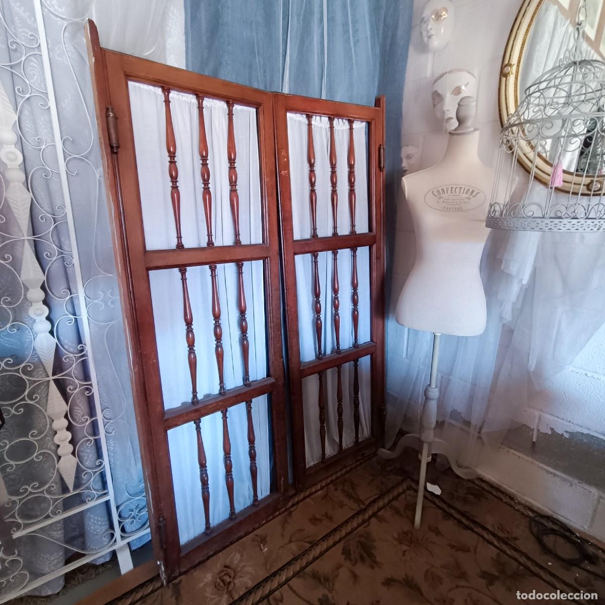 Vintage: Puertas vaiven de madera torneada. - Foto 2