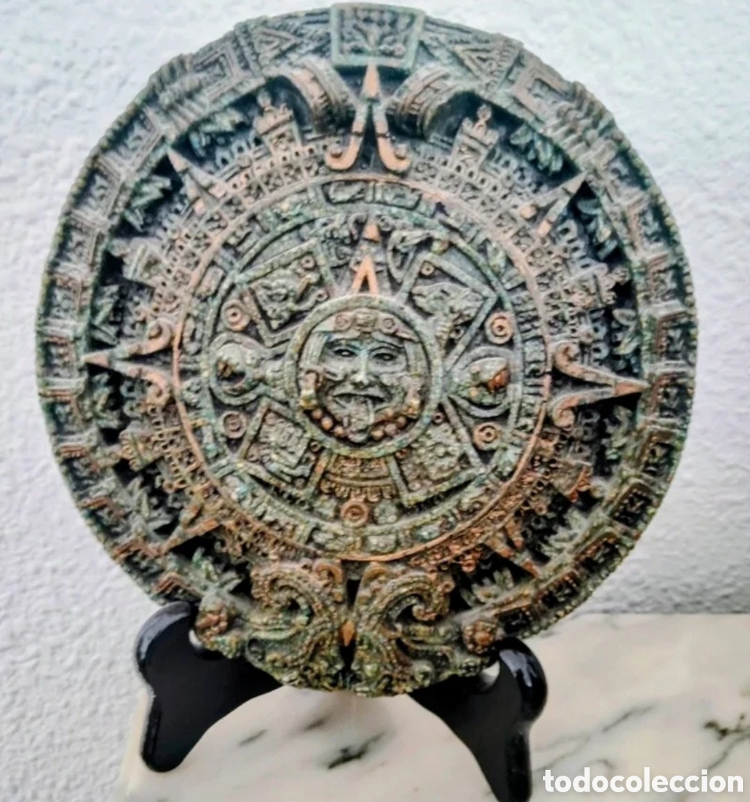 Vintage: Calendario azteca de malaquita en relieve.