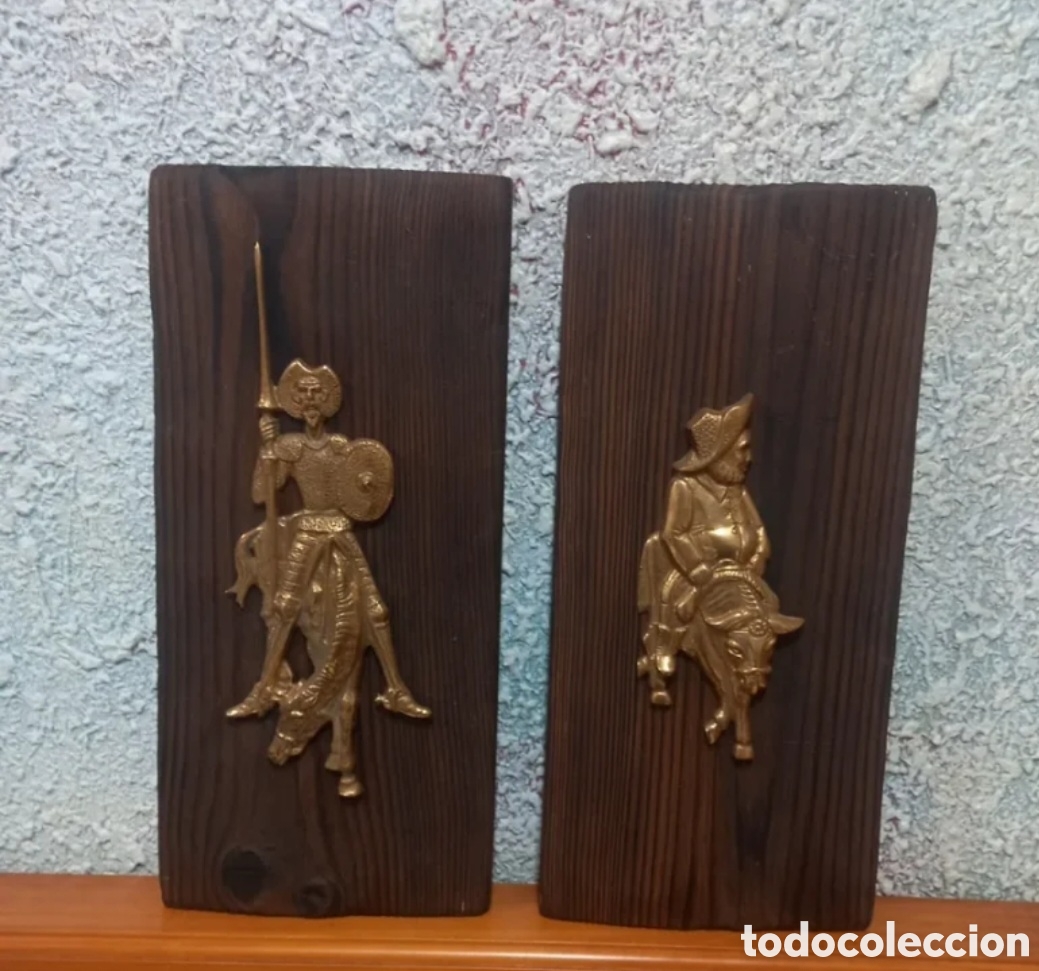 Vintage: Pareja Metopas Quijote y Sancho Bronce Madera