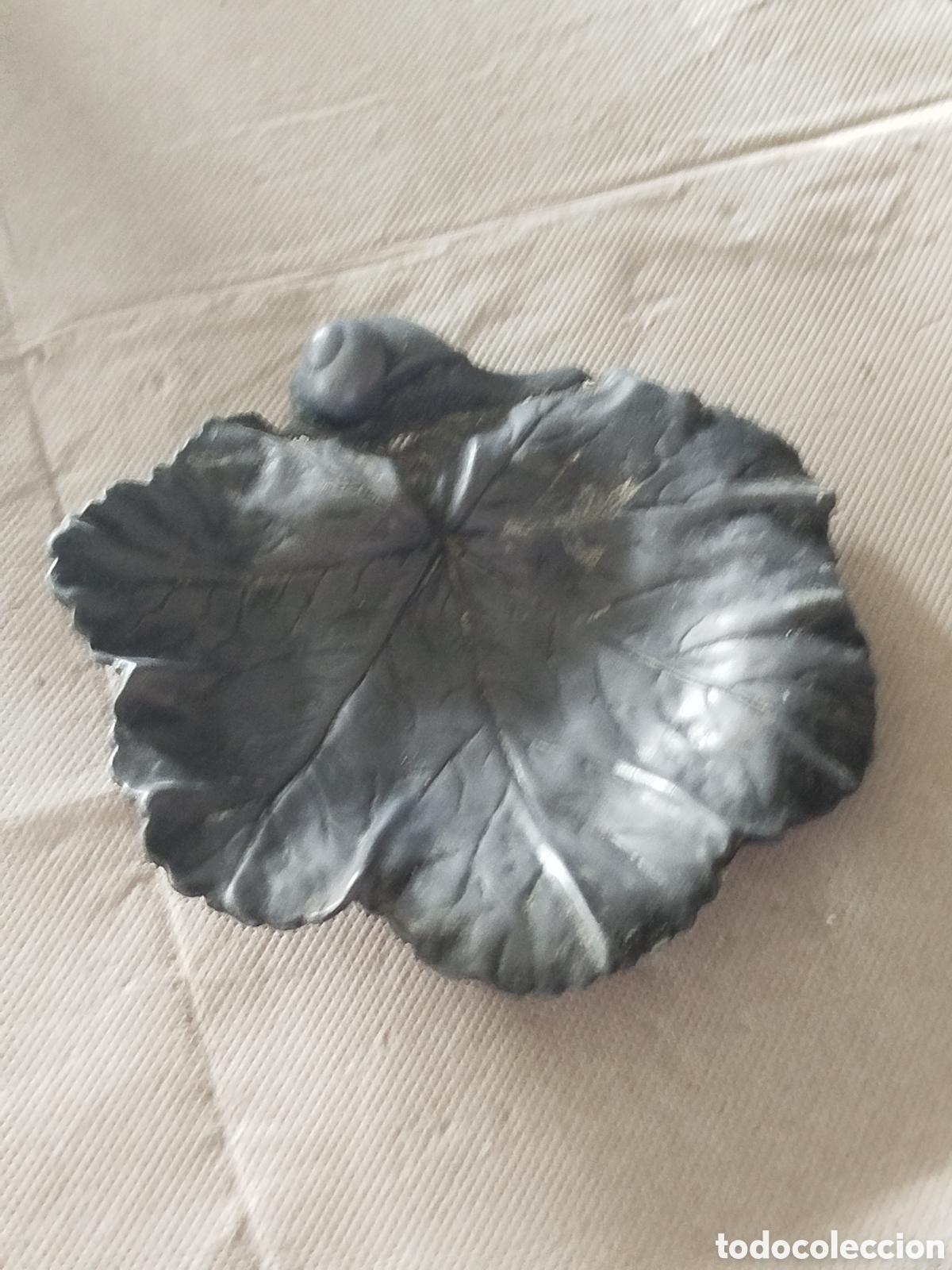 Vintage: Cenicero o vac&iacute;a bolsillos con forma de hoja