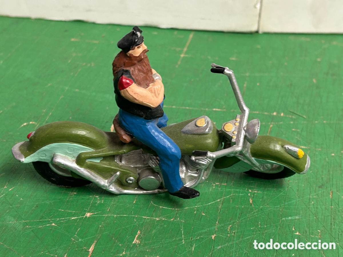 Vintage: FIGURA RESINA MOTERO EN MOTO HARLEY DAVISON