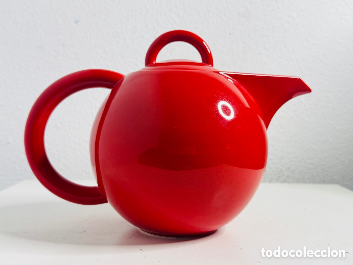 Vintage: tetera de cer&aacute;mica roja brillante Asa Design Germany