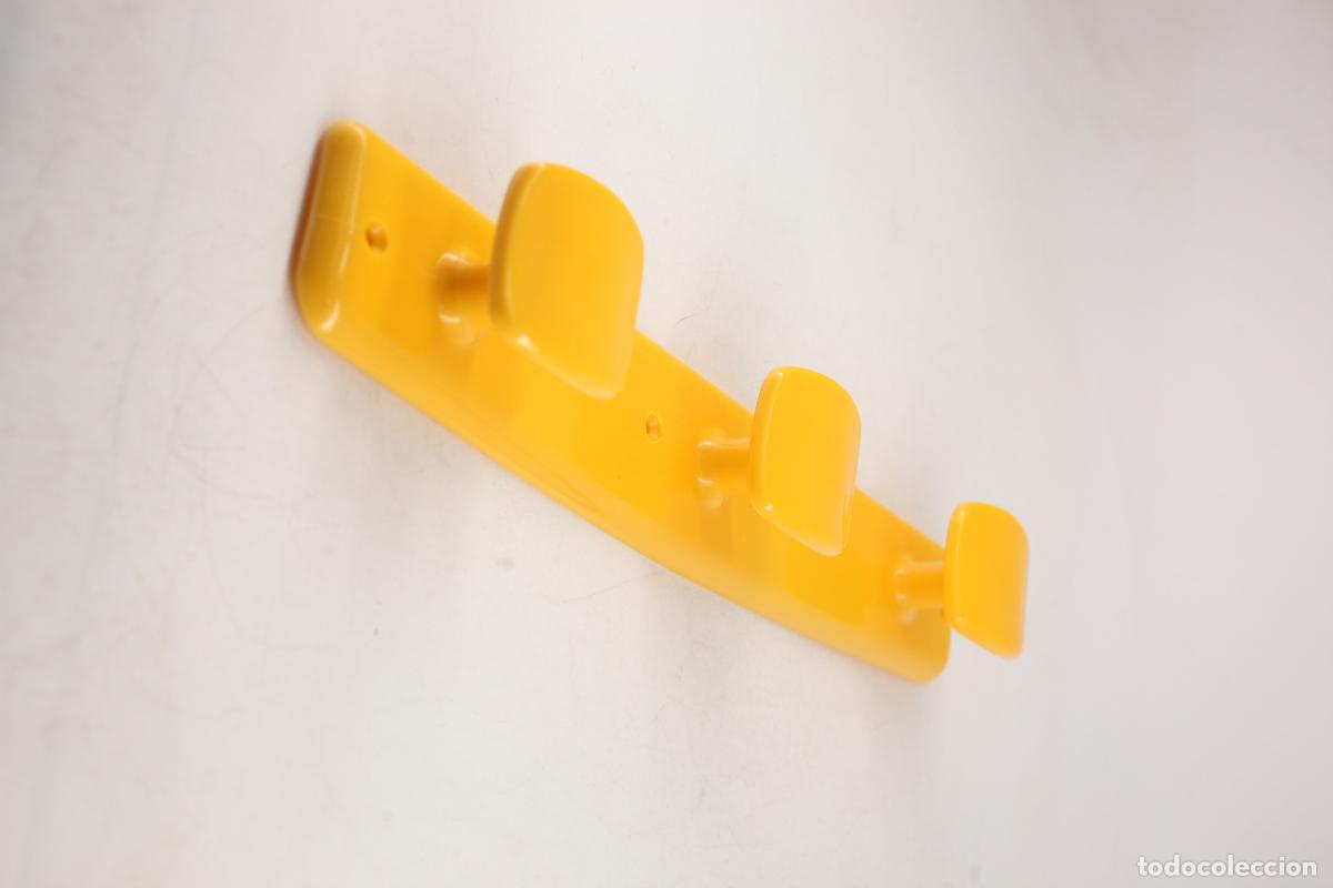 Vintage: perchero SYLA colgador pared plastico amarillo vintage francia 70's