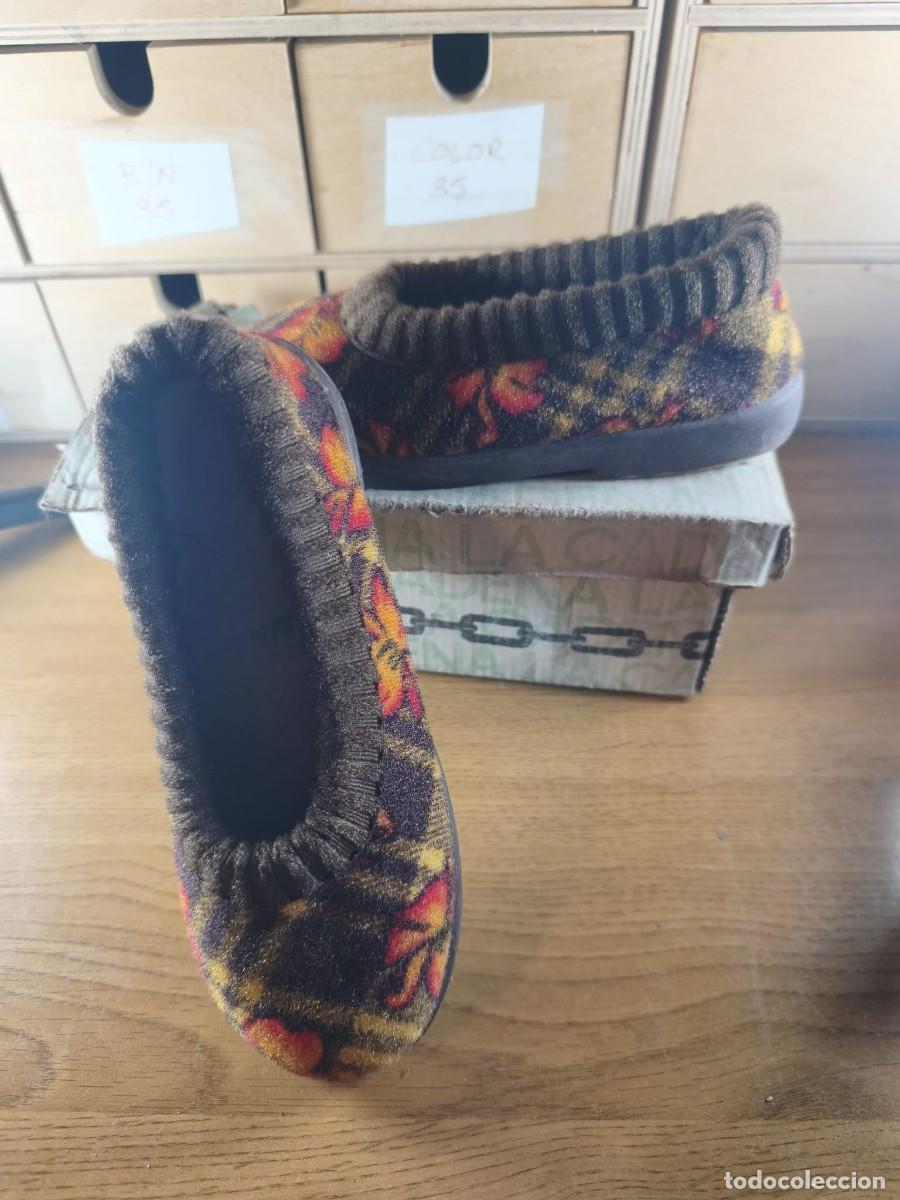 Vintage: Zapatillas de casa vintage - Talla 27 - Nuevas en su caja original, a&ntilde;os 70/80