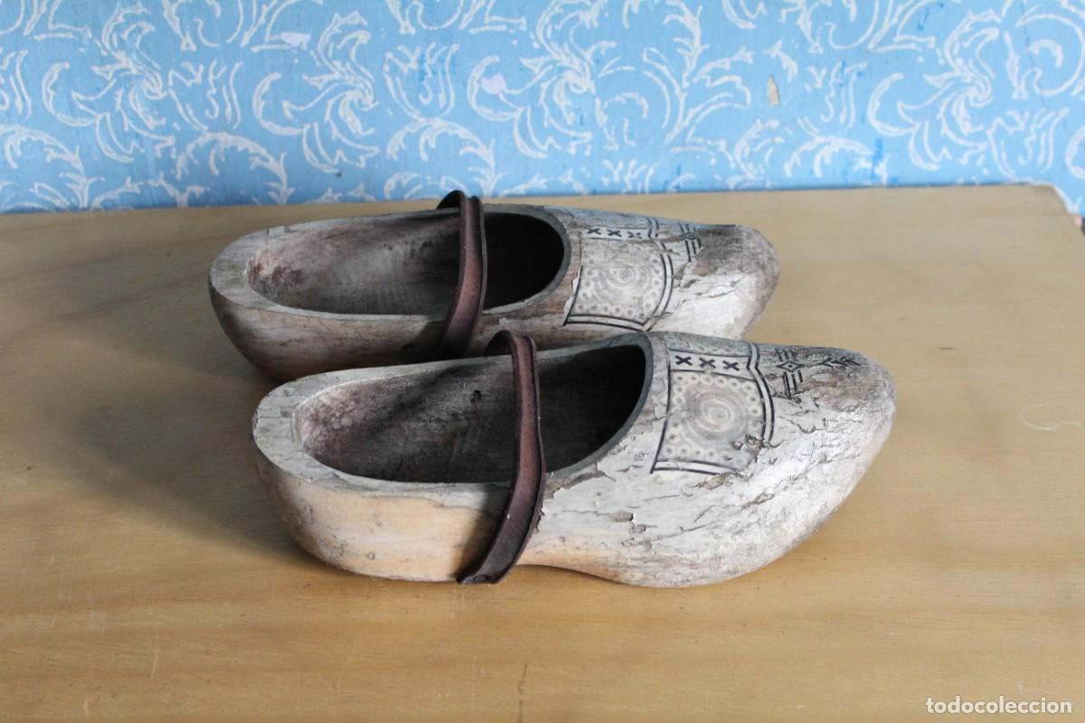 Vintage: Antiguos Zuecos de madera