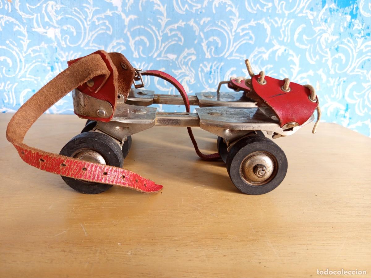 Vintage: Patines de ruedas vintage. Marca Sport.