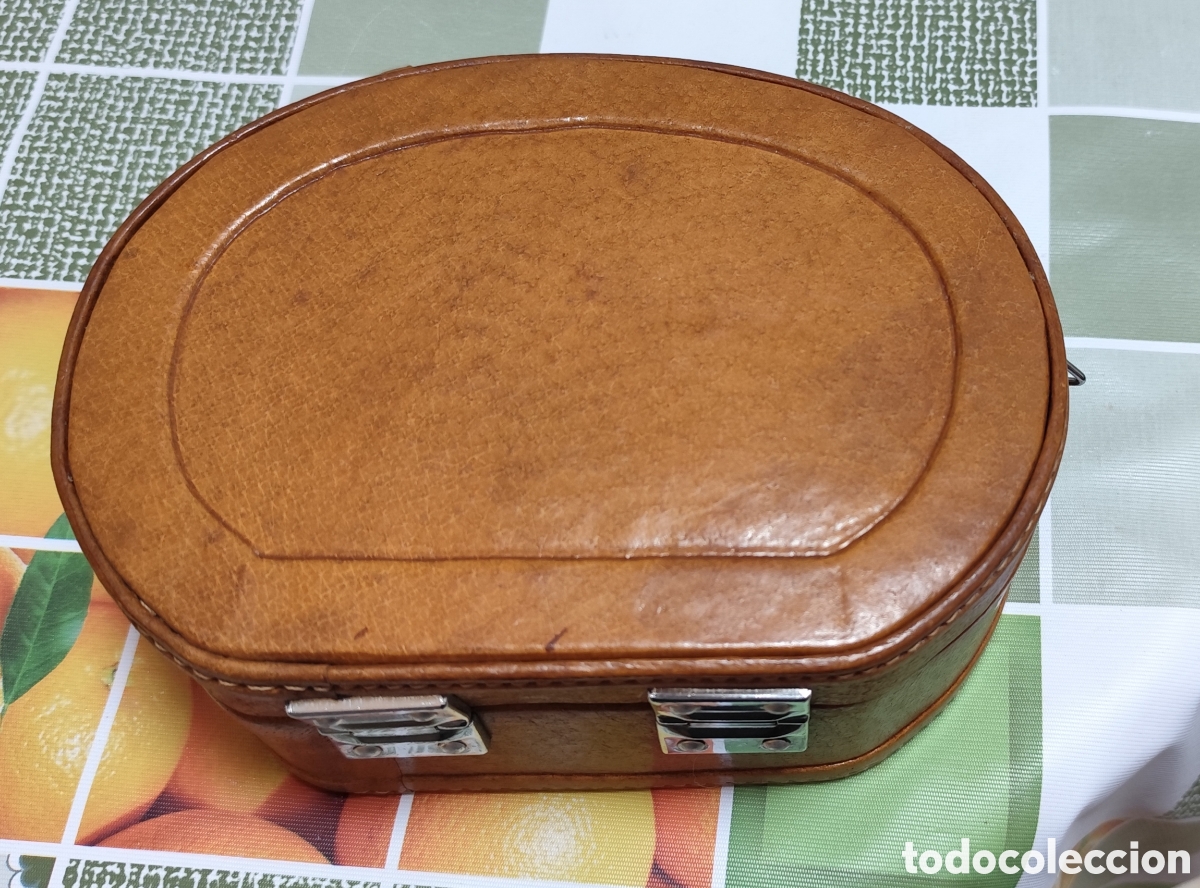 Vintage: Malet&iacute;n vintage cuero r&iacute;gido (con llave)