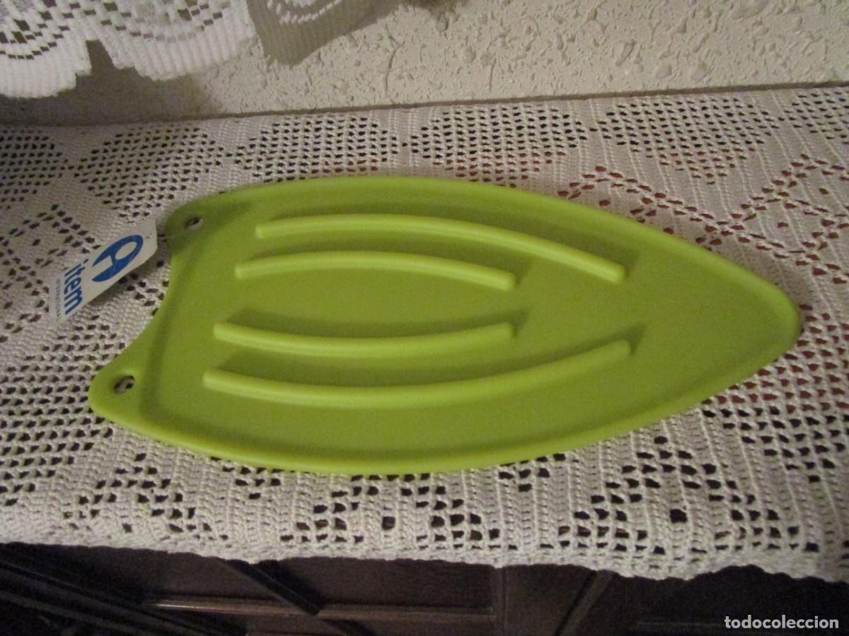Vintage: BASE DE GOMA PARA COLOCAR LA PLANCHA - Foto 1