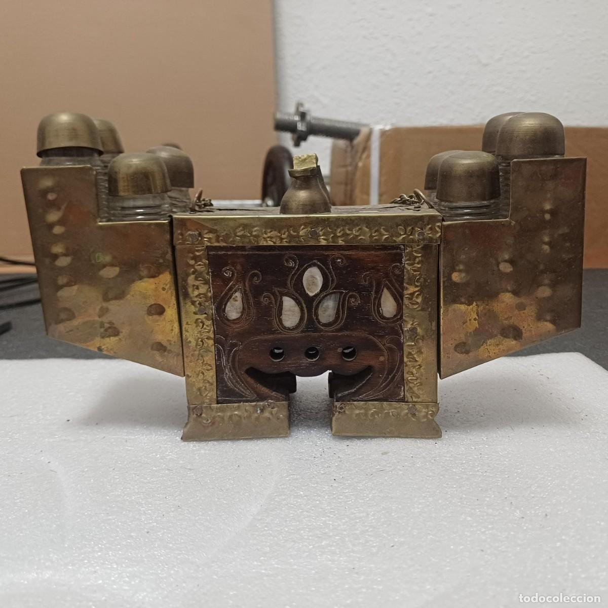 Vintage: Muy bonito especiero turco de lat&oacute;n y madera