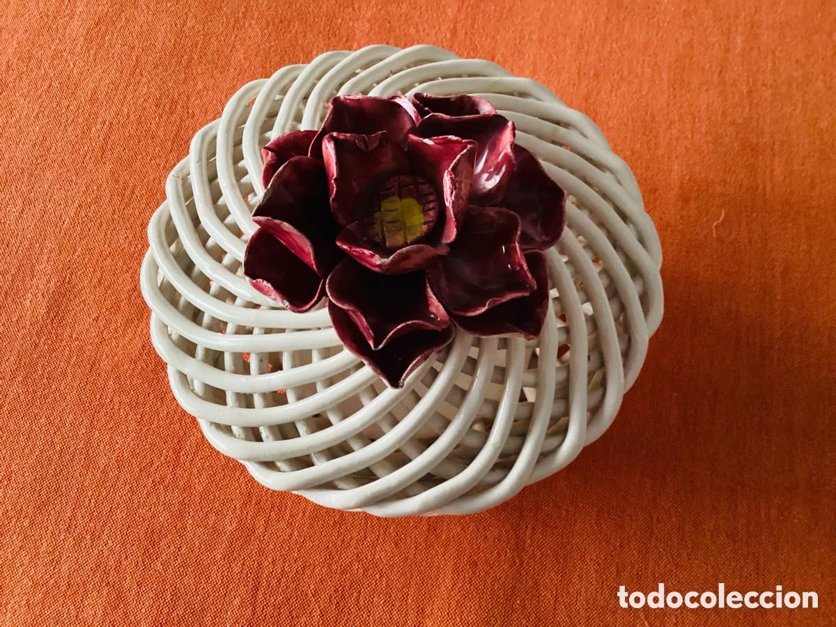Vintage: Bombonera/caja de porcelana