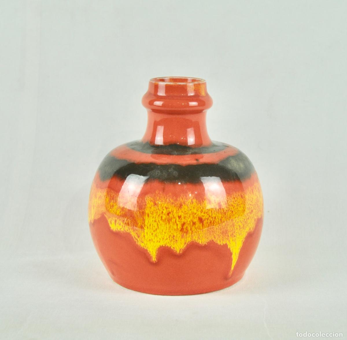 Vintage: Jarr&oacute;n en rojo, negro y amarillo