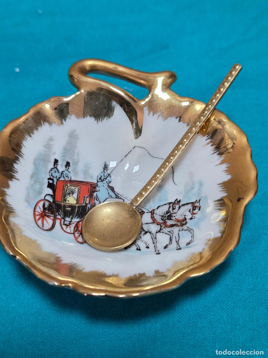 Vintage: peque&ntilde;o plato dorado limoges