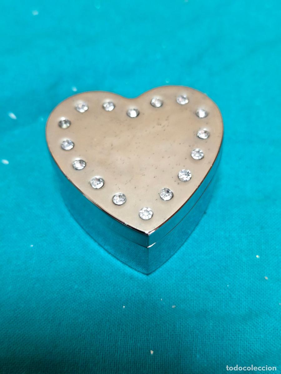 Vintage: peque&ntilde;a caja corazon
