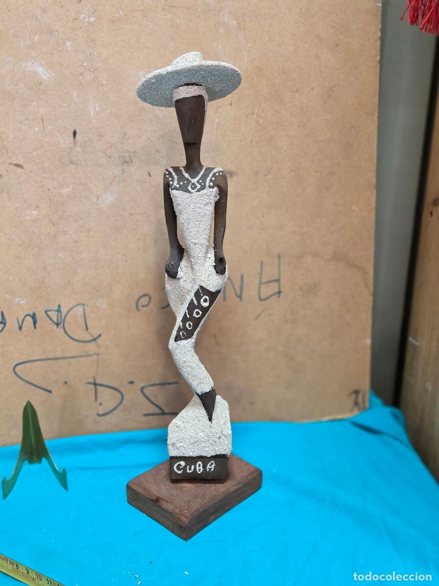 Vintage: figura madera y de arena