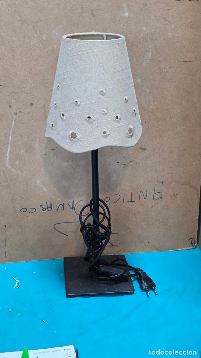 Vintage: lampara de mesa de hierro