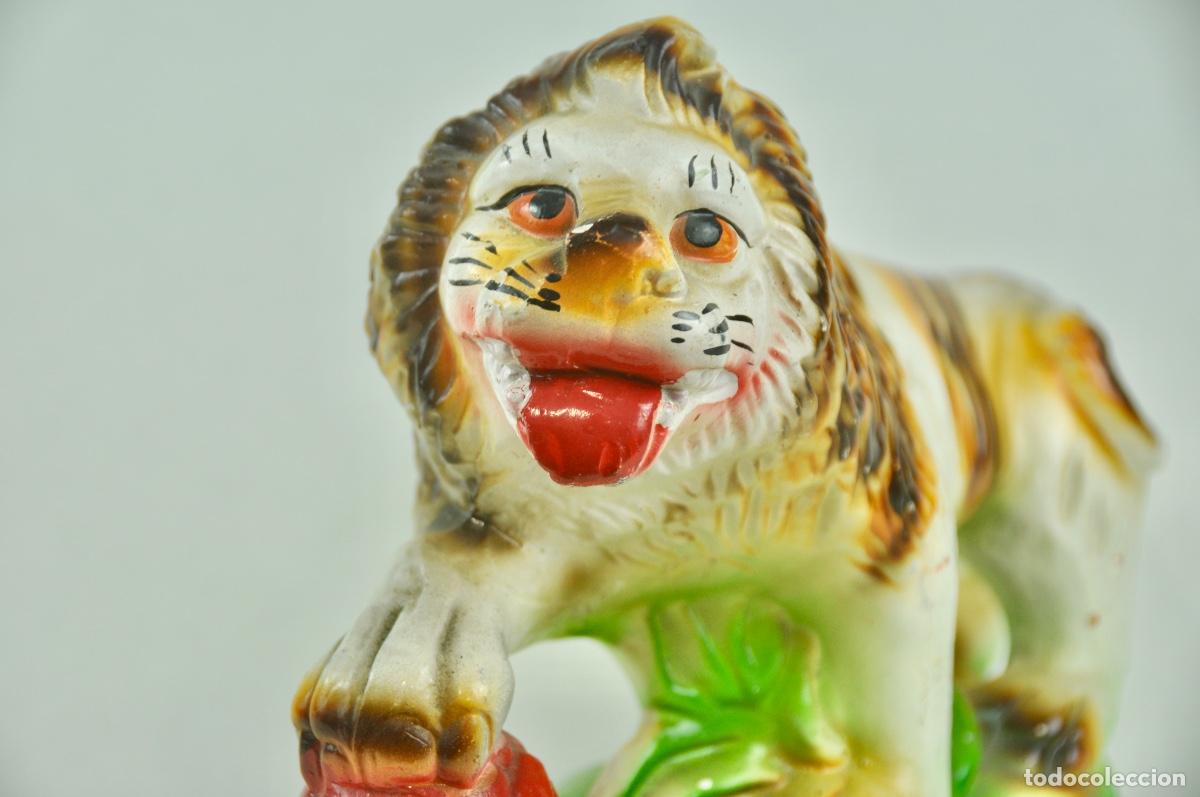 Vintage: Figura le&oacute;n escayola - Foto 6