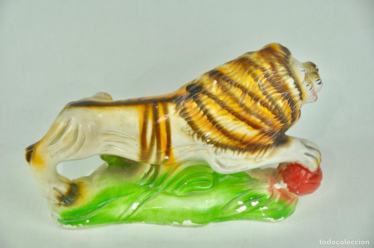 Vintage: Figura le&oacute;n escayola - Foto 10