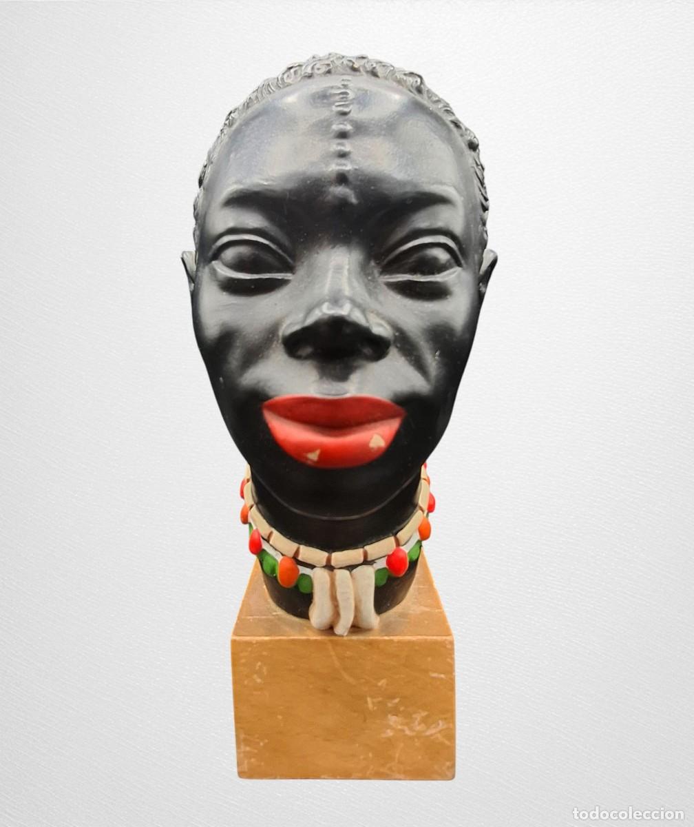 Vintage: + BUSTO VINTAGE DE AFRICANA EN ESTUCO CON PEANA DE MADERA