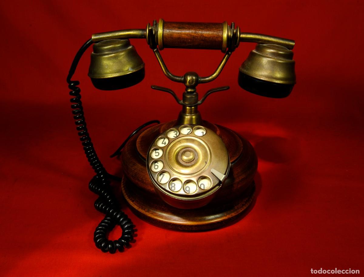 Vintage: Reproducci&oacute;n de Tel&eacute;fono antiguo